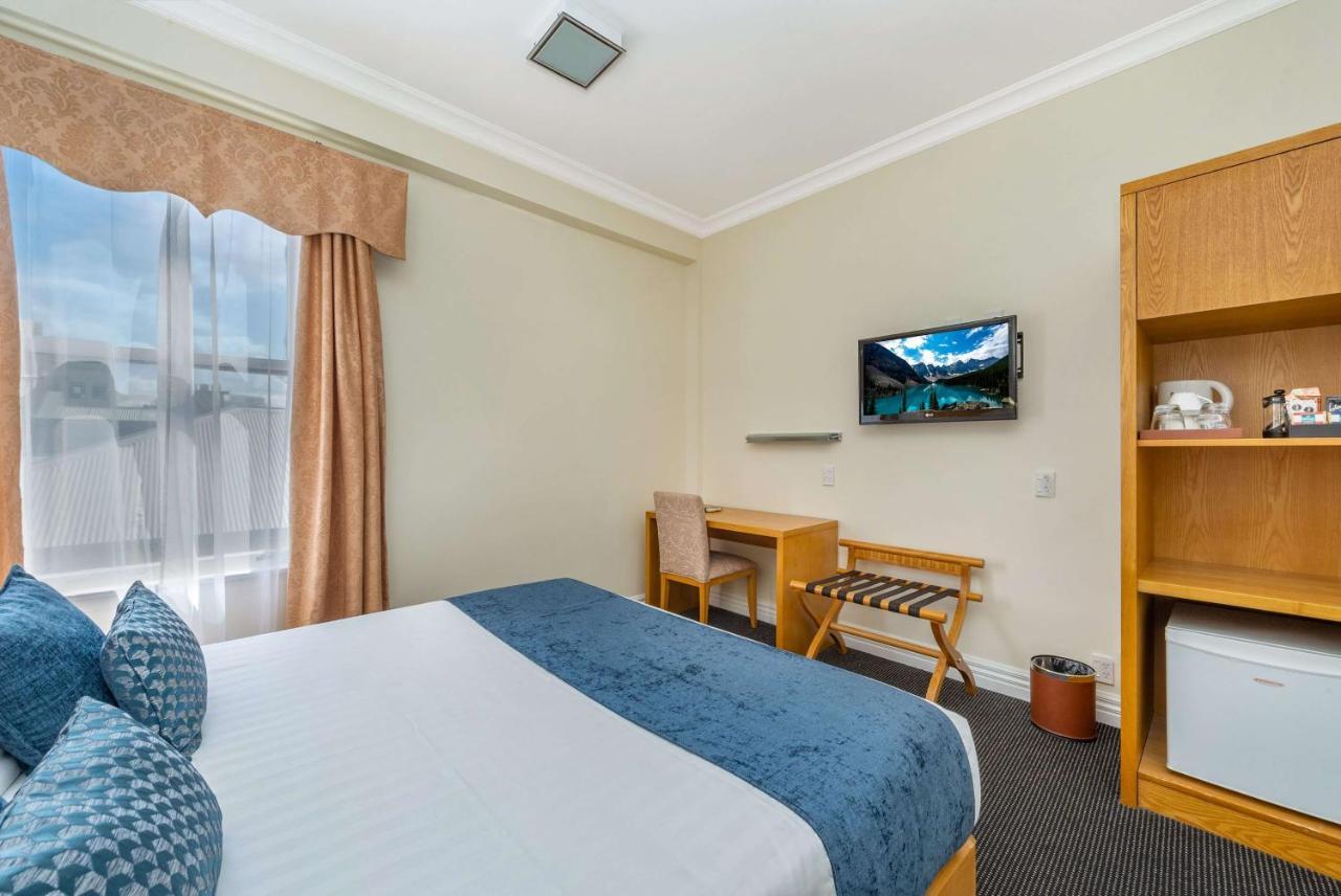 Ramada By Wyndham, Hamilton City Center المظهر الخارجي الصورة
