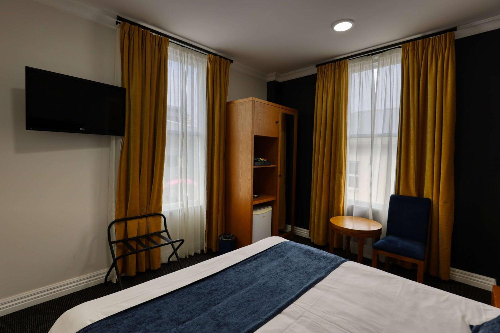 Ramada By Wyndham, Hamilton City Center المظهر الخارجي الصورة