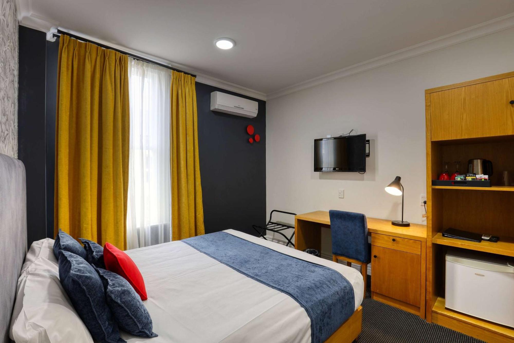 Ramada By Wyndham, Hamilton City Center المظهر الخارجي الصورة