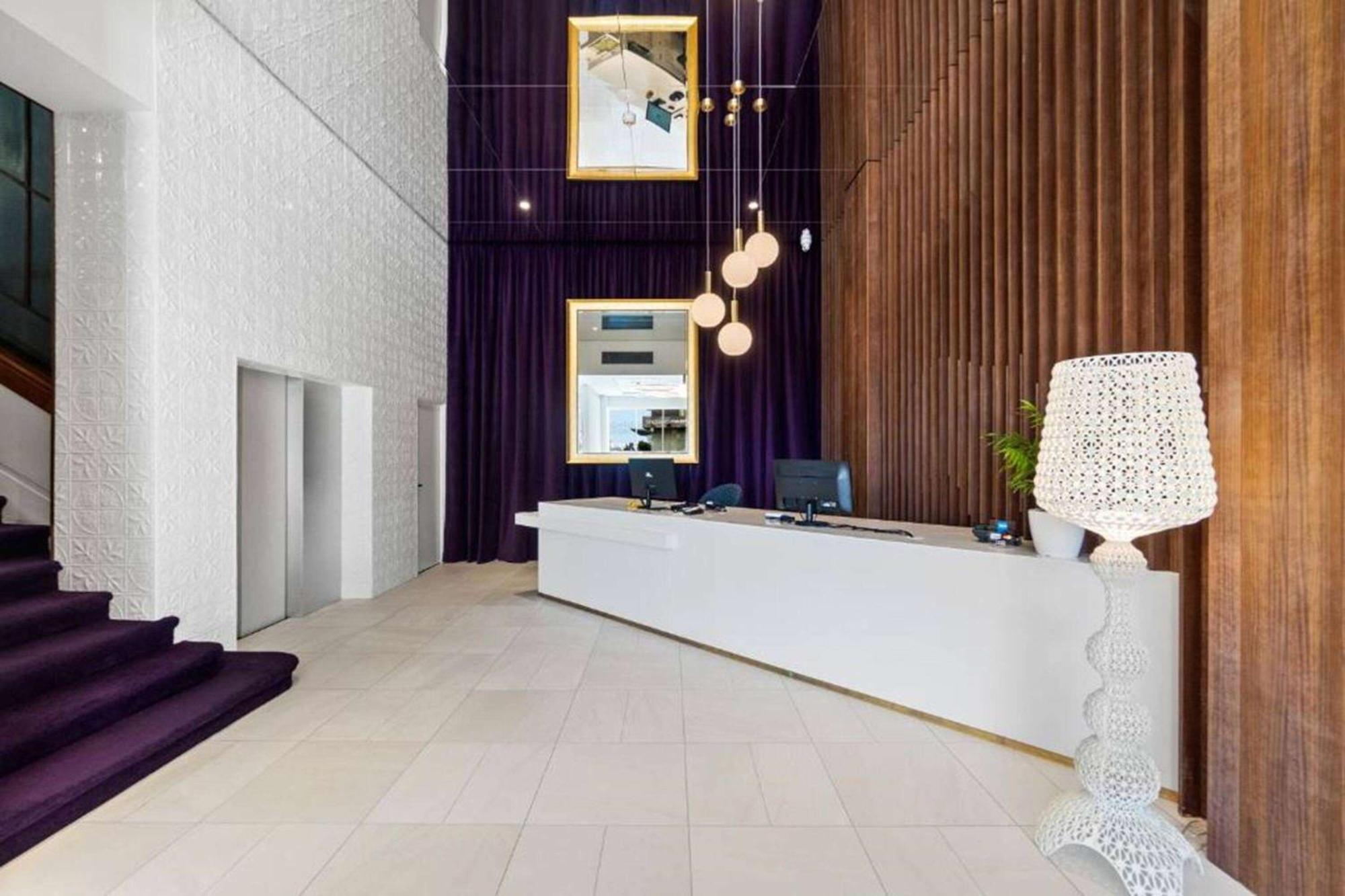 Ramada By Wyndham, Hamilton City Center المظهر الخارجي الصورة