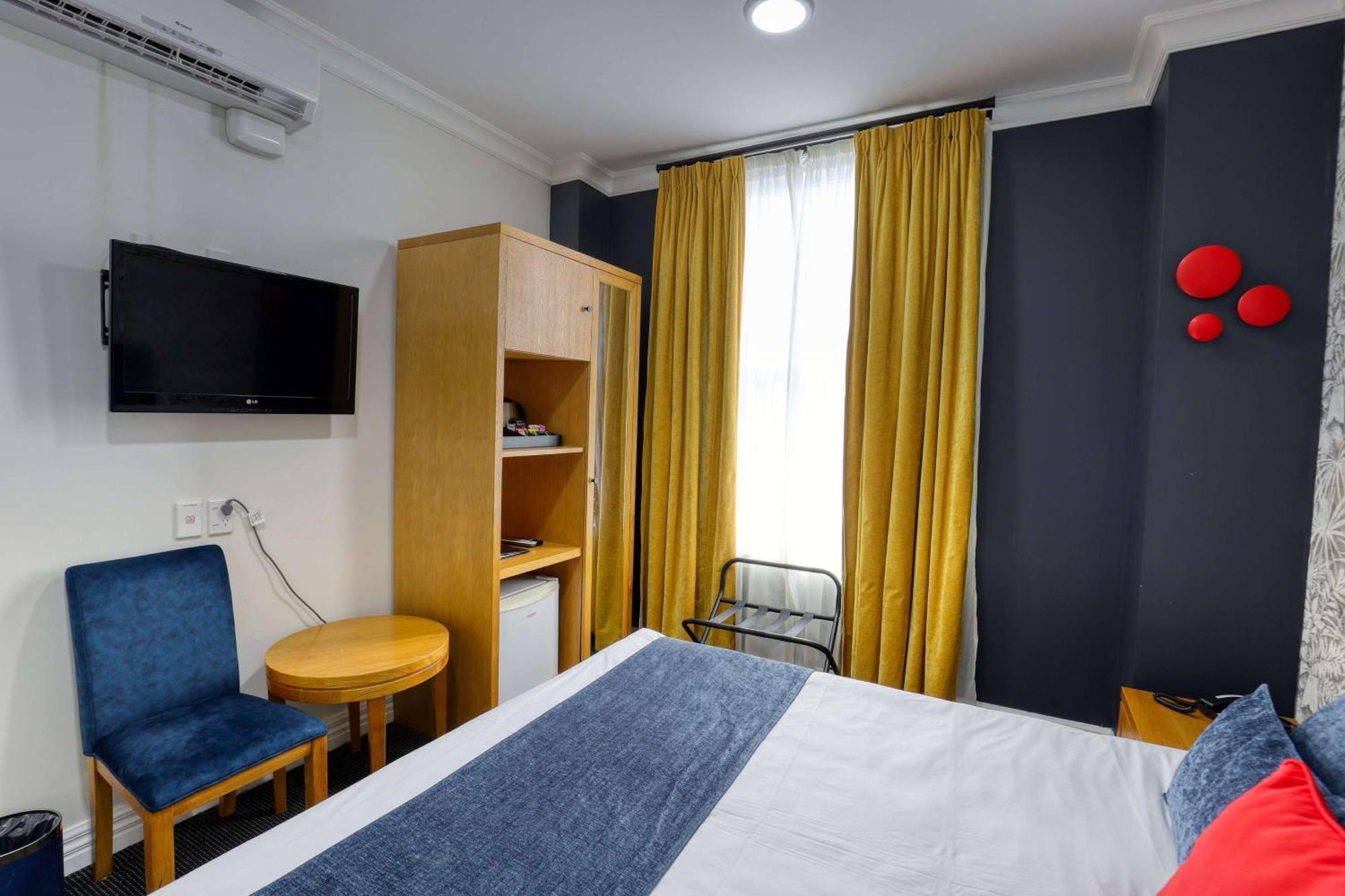 Ramada By Wyndham, Hamilton City Center المظهر الخارجي الصورة